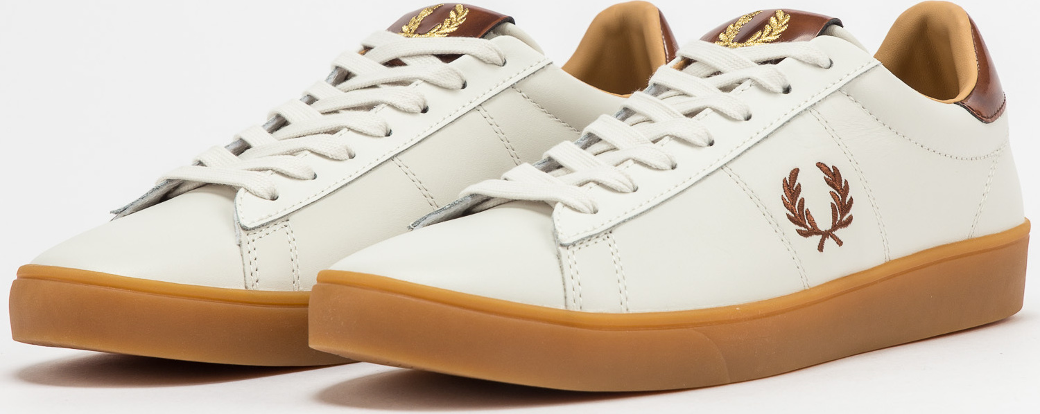 FRED PERRY Spencer Leather Tab porcelain Fred Perry