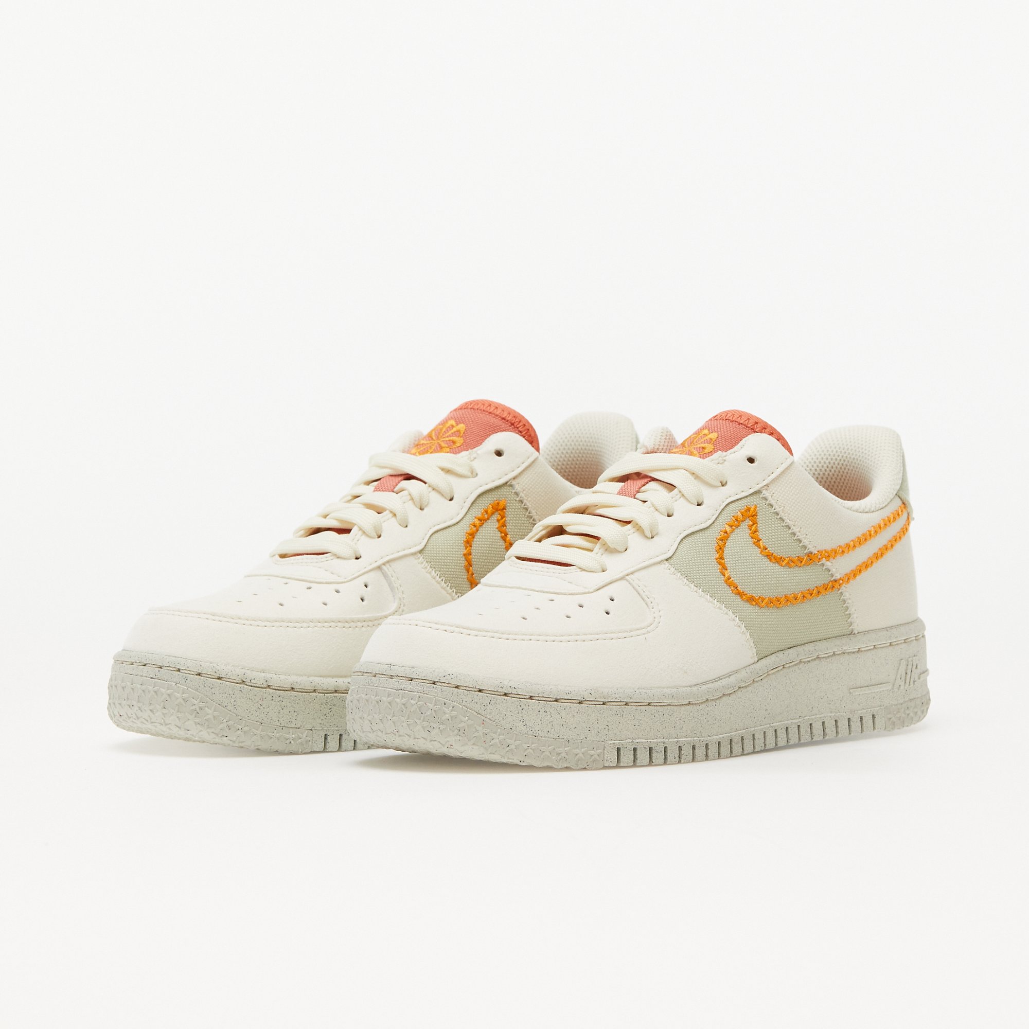 Nike W Air Force 1 ´07 Low Coconut Milk/Light Curry Nike