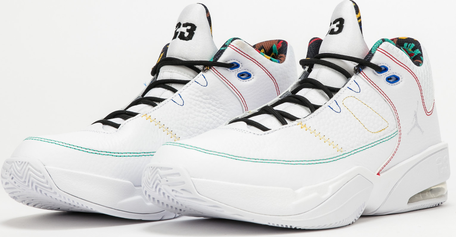 Jordan Max Aura 3 white / black - roma green Jordan